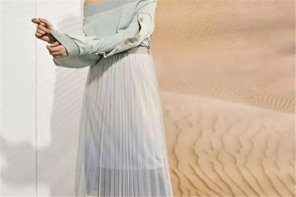 拉素女装加盟
