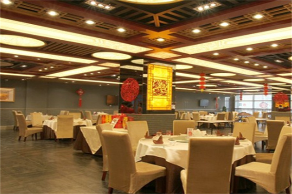 鹏宏天外天烤鸭店