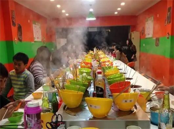 优乐吉旋转小火锅