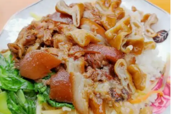 臻师傅猪脚饭