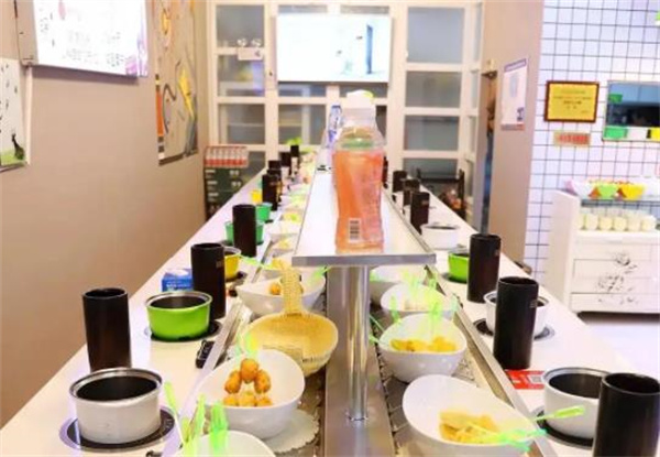 煮山川旋转小火锅