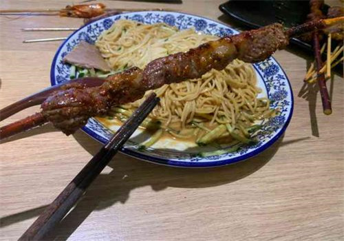 一面一串