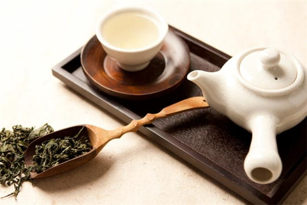 岁越黑茶