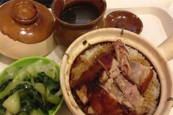 烤来烤趣煲仔饭