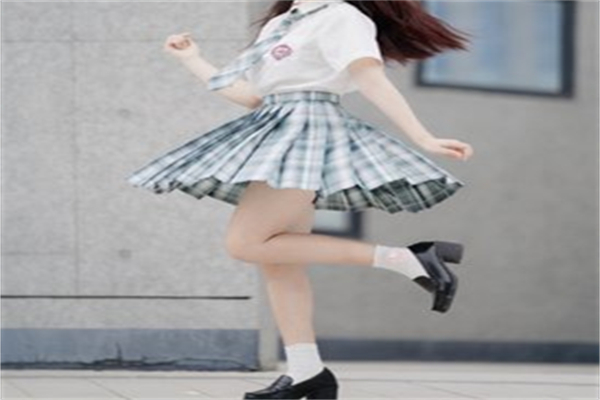 永泽服饰