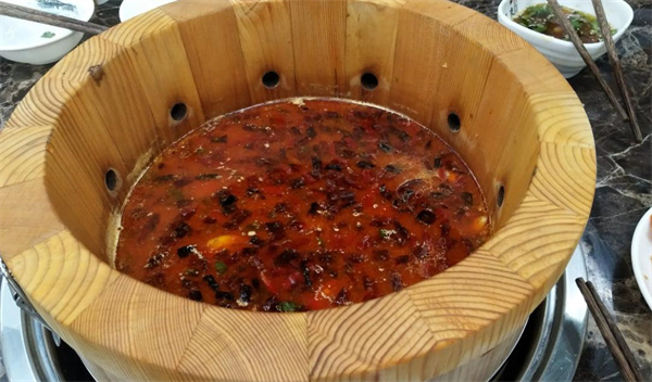 川湘捞喷泉火锅