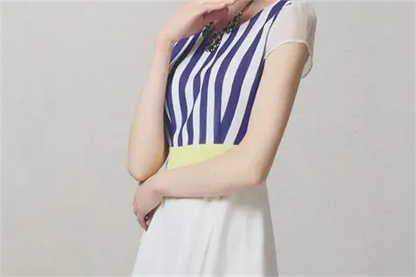 Vee唯一服饰