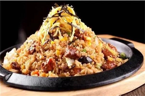 瘪嘴炒饭