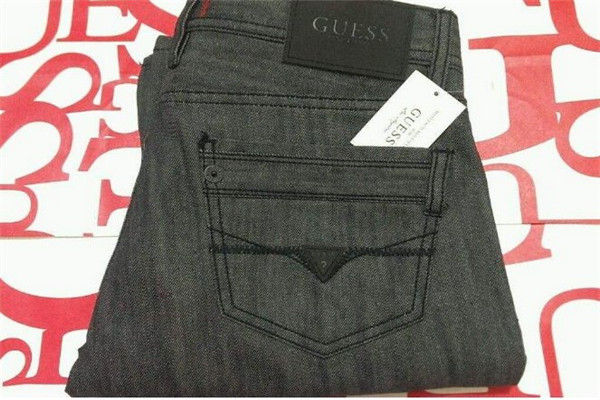 GUESS盖尔斯休闲装