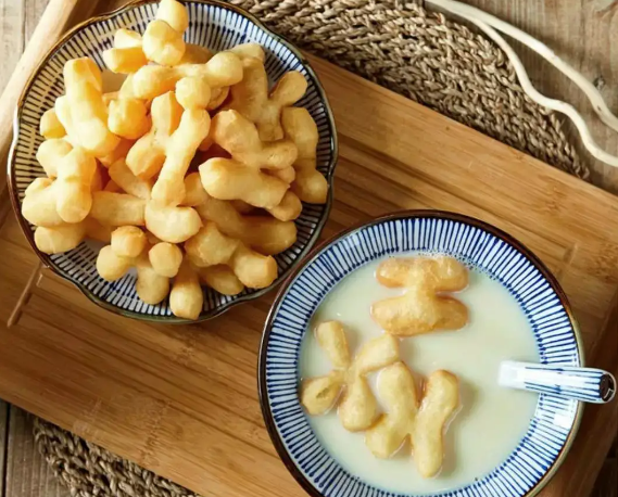 李陈张豆浆油条集市