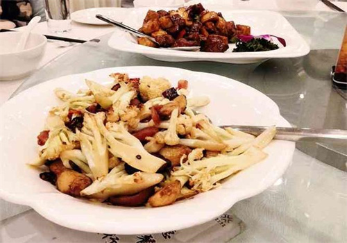 蓝宫大饭店