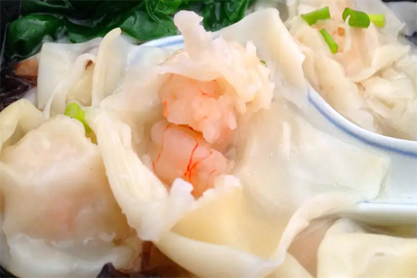八鲜馄饨