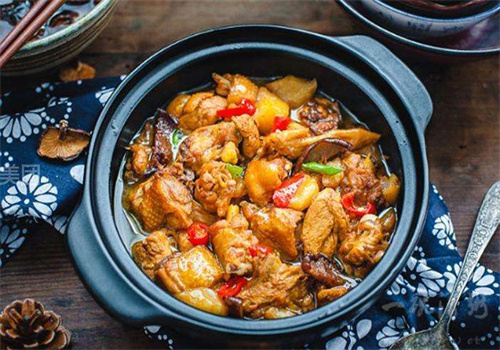 邢记鑫荣晟黄焖鸡米饭