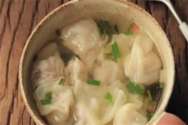八鲜馄饨