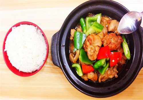 邢记鑫荣晟黄焖鸡米饭