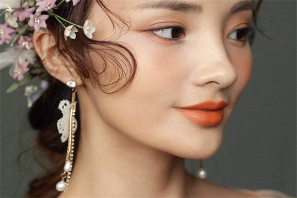 苗子彩妆培训加盟