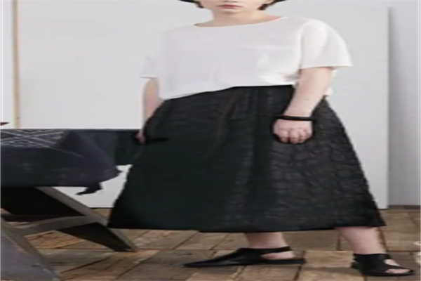 奥兰丝迪女装