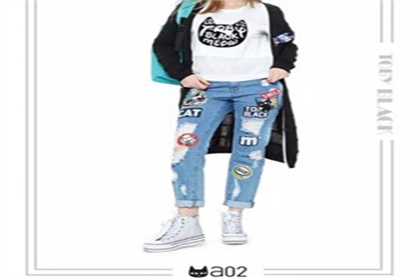 托比小黑女装