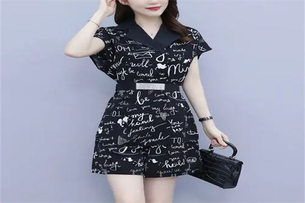 DOVEWhell女装