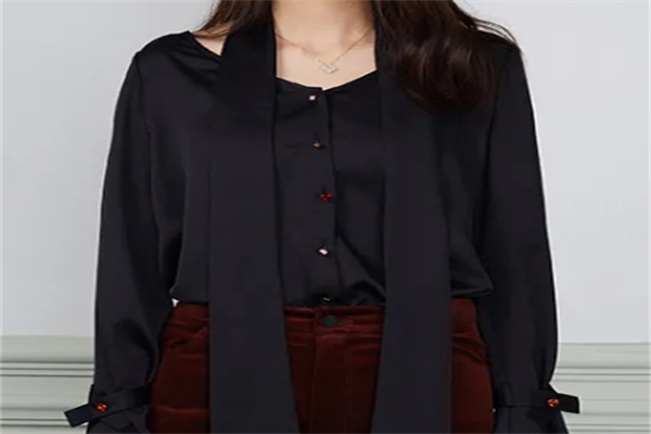 特牌范思女装