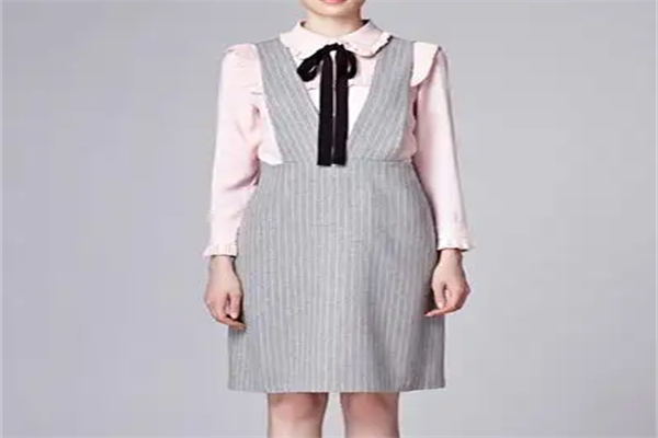 银莉丝丹女装