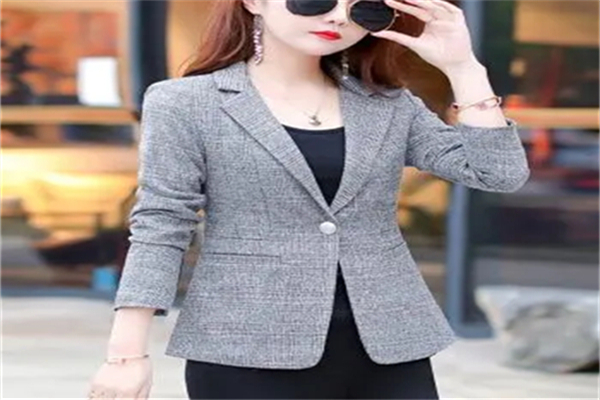 韩惑名品服饰