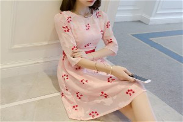芭菲时尚女装
