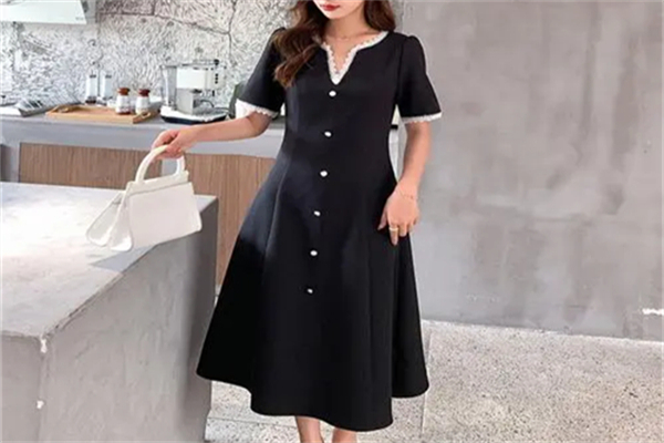 鑫圣服饰费