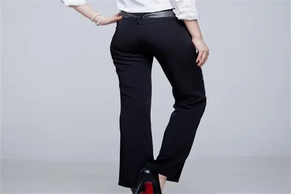 衣黛佳人服饰