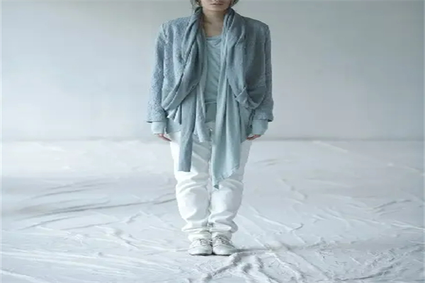 无用女装