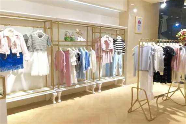 ONE MORE女装