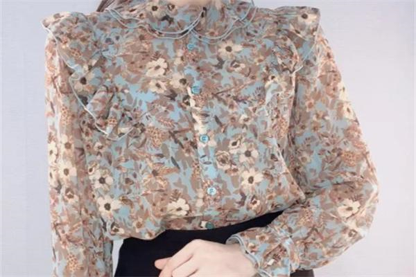 雅薇曼缇女装