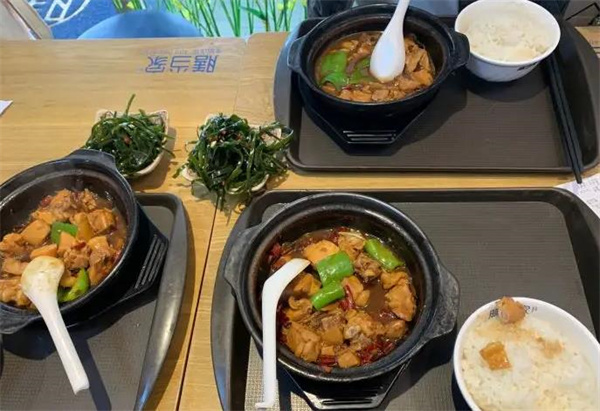 膳当家黄焖鸡米饭