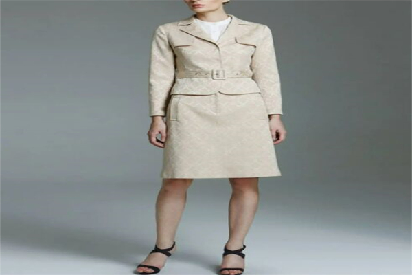 W.YEE女装