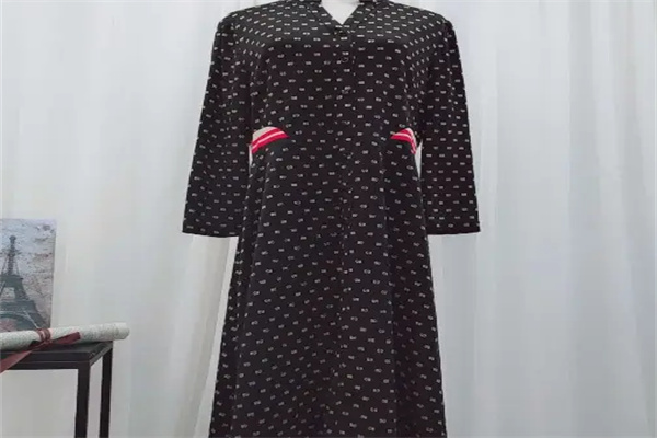 柏菲尔女装加盟