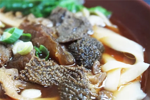 牛肉面牛杂火锅