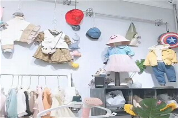 百变小新童装