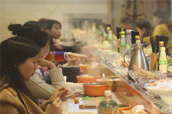 网红旋转小火锅