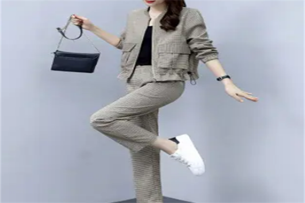 子亦女装