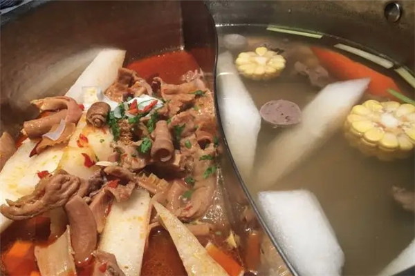 新鲜牛杂火锅店
