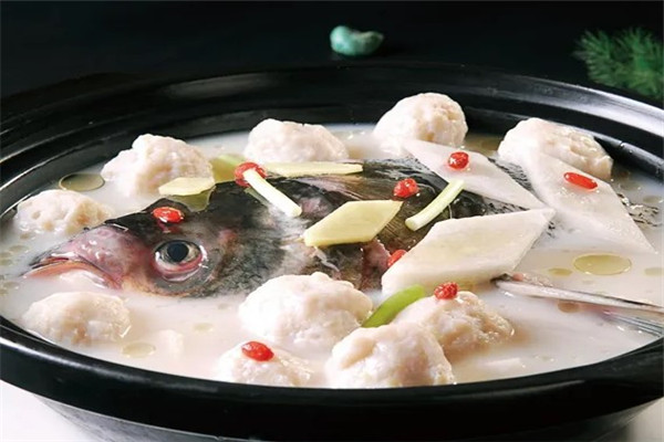 美味鱼头火锅