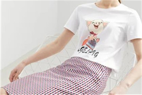 Moderation女装