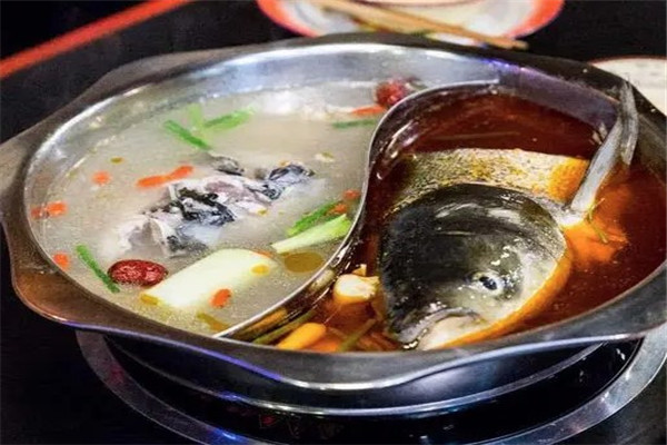 美味鱼头火锅