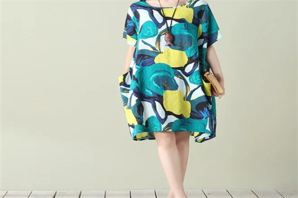 依潮服饰女装