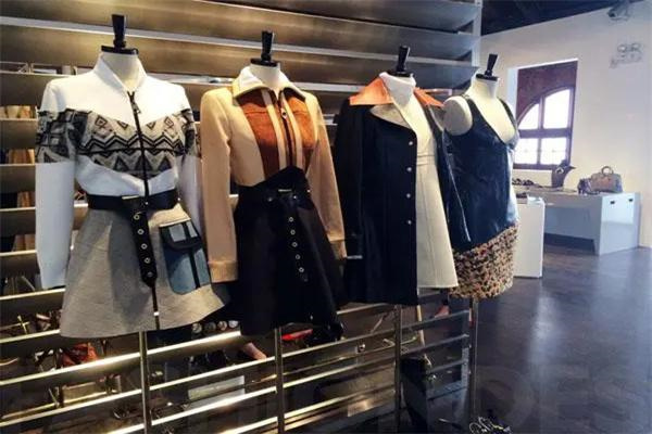 YOUS FASHION女装