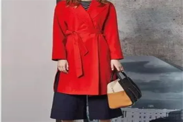 六公主女装