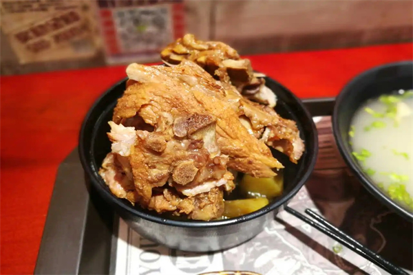 犟骨侠排骨饭加盟
