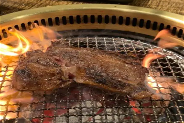 老乾杯烧肉加盟