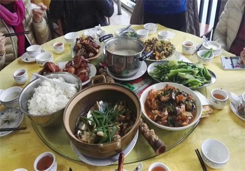 兴源农家菜