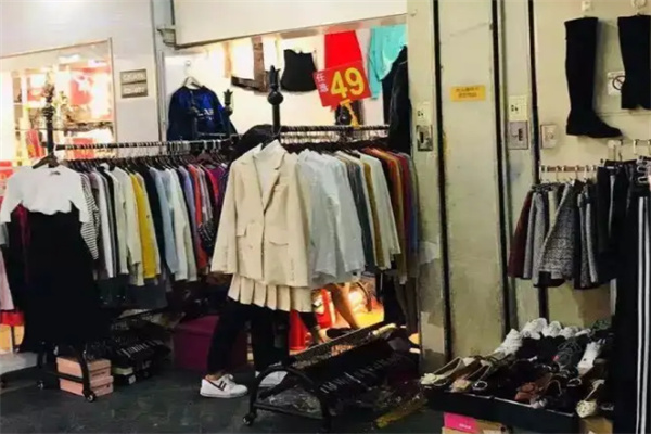 1A服装店加盟
